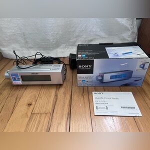 Sony Dream Machine Projection Alarm Clock Radio Sound Machine in box